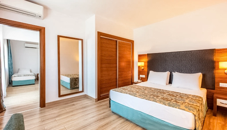 هتل پالم وینگز بیچ ریزورت آنتالیا